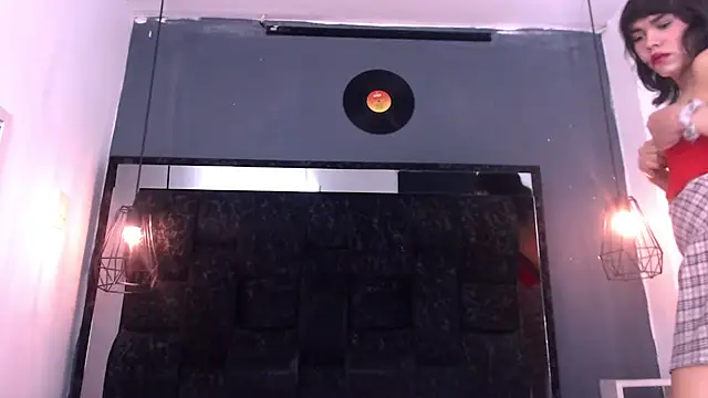 AndreaGil  online show from March 4, 2026, 12:33 pm