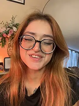 Snapshot of SweetJennaa chatting on June 26, 2026, 10:58 pm SweetJennaa online show from June 26, 2026, 10:58 pm