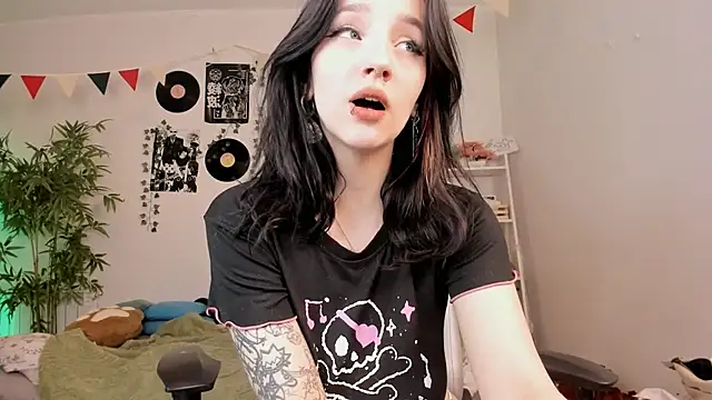 Snapshot of Viv_Player chatting on February 6, 2025, 4:42 am Viv Player online show from February 6, 2025, 4:42 am