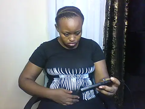 Snapshot of Candii_wet_ chatting on February 9, 2025, 2:50 pm Candii wet online show from February 9, 2025, 2:50 pm