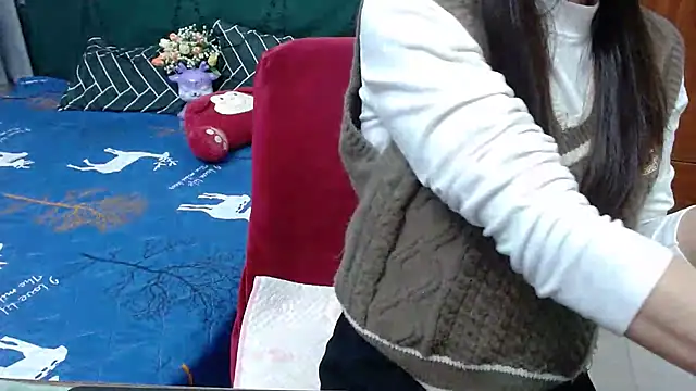 Snapshot of Cindy--Cici chatting on February 18, 2025, 4:26 am Cindy--Cici online show from February 18, 2025, 4:26 am