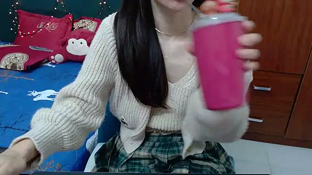 Snapshot of Cindy--Cici chatting on February 25, 2025, 4:24 am Cindy--Cici online show from February 25, 2025, 4:24 am