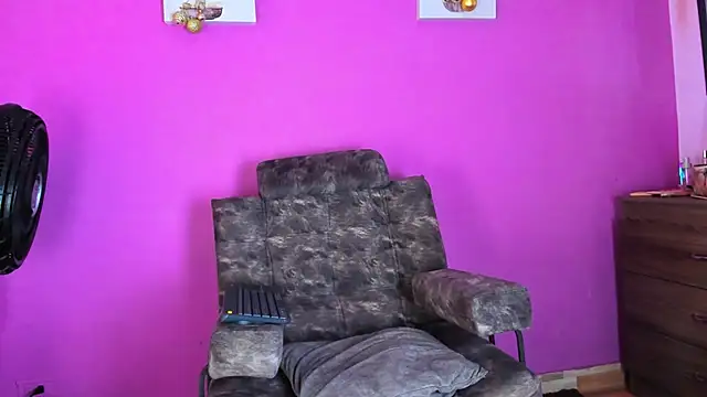 jade brunnette online show from January 11, 2025, 8:10 pm