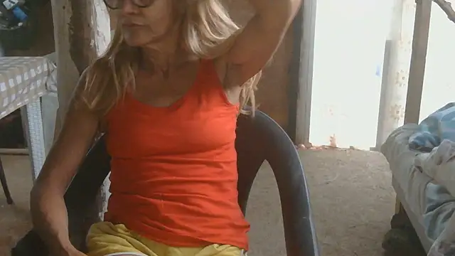 couplemilf2 online show from June 6, 2026, 7:07 pm