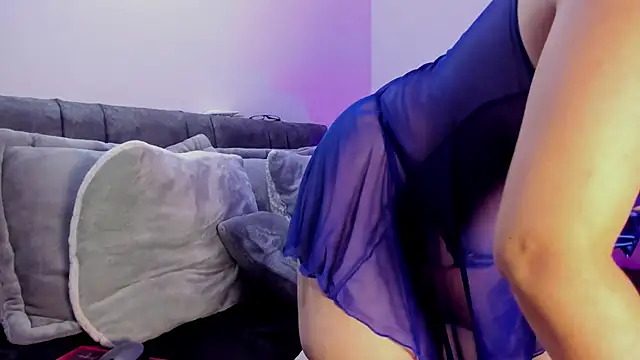 Snapshot of MichelleManson chatting on January 6, 2026, 9:35 am MichelleManson online show from January 6, 2026, 9:35 am