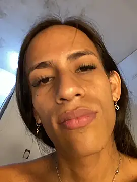 AlexaWarner online show from June 9, 2026, 12:22 am
