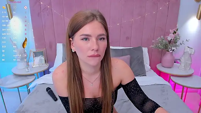 Snapshot of MilaVoxx chatting on March 12, 2025, 8:41 am MilaVoxx online show from March 12, 2025, 8:41 am