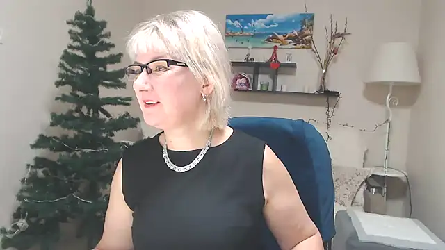 FleurMays online show from December 8, 2024, 4:57 am