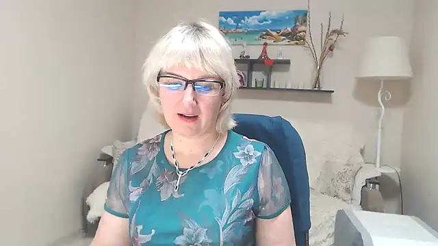 FleurMays online show from February 20, 2025, 8:06 am