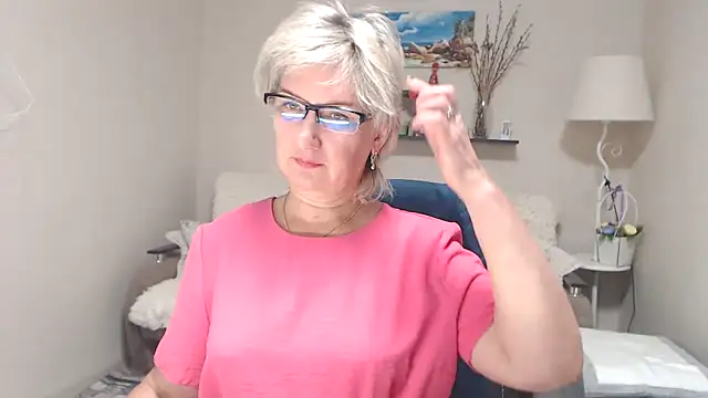 FleurMays online show from September 26, 2025, 2:04 am