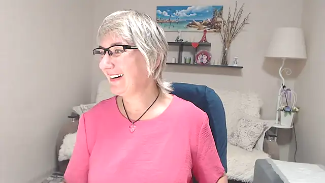 FleurMays online show from October 10, 2025, 5:28 am