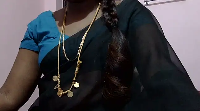 Snapshot of Hot_akshara chatting on March 1, 2025, 5:38 pm Hot akshara online show from March 1, 2025, 5:38 pm