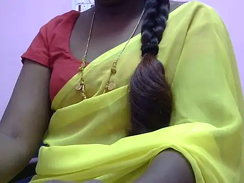 Snapshot of Hot_akshara chatting on November 6, 2025, 6:42 pm Hot akshara online show from November 6, 2025, 6:42 pm