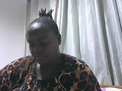 Snapshot of Hotwife8 chatting on September 25, 2025, 3:38 pm Hotwife8 online show from September 25, 2025, 3:38 pm