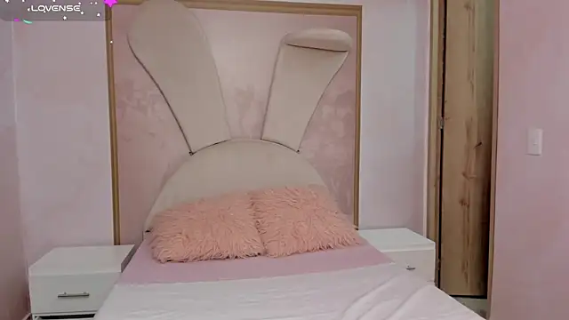 Leah Sweetie online show from January 25, 2025, 10:19 am