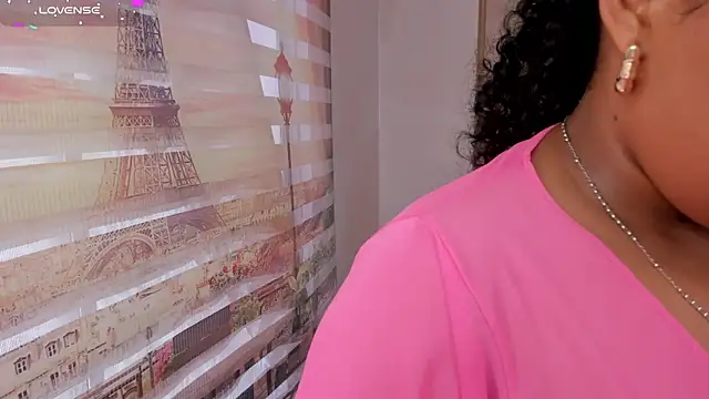 Leah Sweetie online show from February 4, 2025, 2:43 pm