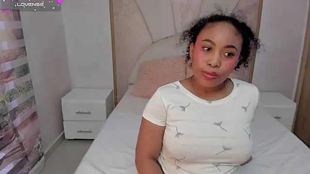 Leah Sweetie online show from February 9, 2025, 1:25 pm