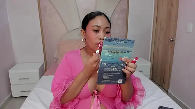 Leah Sweetie online show from February 12, 2025, 2:32 pm