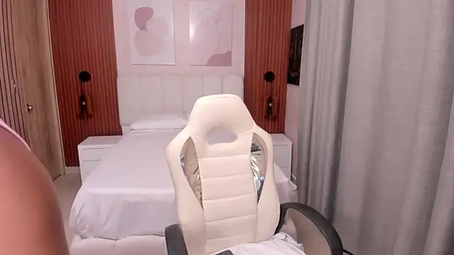 Leah Sweetie online show from October 29, 2025, 10:17 am