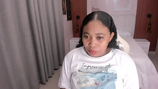 Leah Sweetie online show from November 10, 2025, 10:03 am