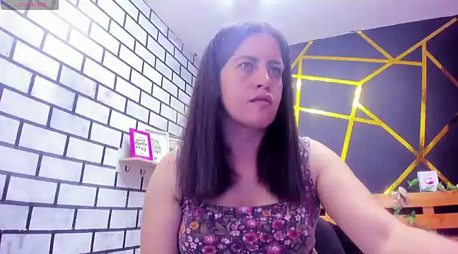 Snapshot of kathina_giraldo chatting on December 30, 2024, 12:52 pm kathina giraldo online show from December 30, 2024, 12:52 pm