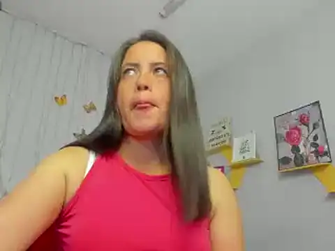 Snapshot of kathina_giraldo chatting on January 24, 2025, 4:17 pm kathina giraldo online show from January 24, 2025, 4:17 pm