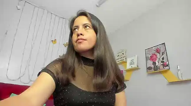 Snapshot of kathina_giraldo chatting on February 8, 2025, 7:27 pm kathina giraldo online show from February 8, 2025, 7:27 pm