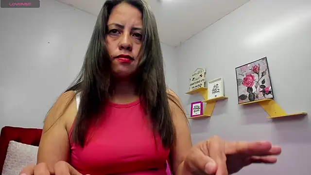 Snapshot of kathina_giraldo chatting on September 19, 2025, 1:56 pm kathina giraldo online show from September 19, 2025, 1:56 pm