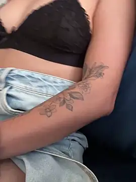 SofiaG  online show from February 6, 2025, 5:19 pm