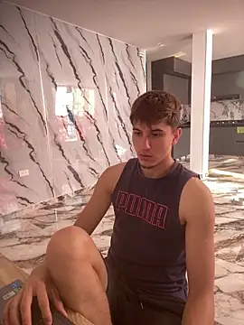 Snapshot of oliver_Lz chatting on December 13, 2025, 8:14 pm oliver Lz online show from December 13, 2025, 8:14 pm