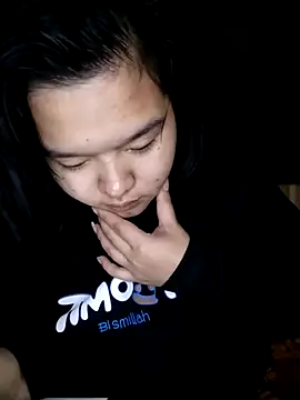 Snapshot of Thomgdee chatting on February 16, 2025, 1:58 am Thomgdee online show from February 16, 2025, 1:58 am