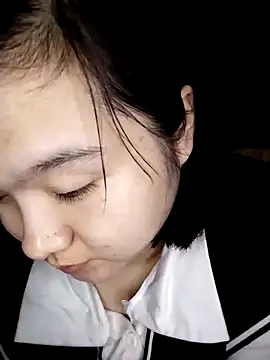 Snapshot of Thomgdee chatting on February 17, 2025, 9:13 am Thomgdee online show from February 17, 2025, 9:13 am