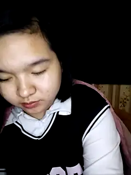 Snapshot of Thomgdee chatting on February 17, 2025, 12:16 pm Thomgdee online show from February 17, 2025, 12:16 pm