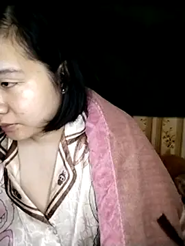 Snapshot of Thomgdee chatting on February 20, 2025, 9:53 pm Thomgdee online show from February 20, 2025, 9:53 pm