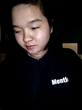 Snapshot of Thomgdee chatting on March 9, 2025, 9:35 am Thomgdee online show from March 9, 2025, 9:35 am