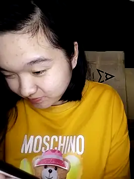 Snapshot of Thomgdee chatting on March 12, 2025, 9:02 am Thomgdee online show from March 12, 2025, 9:02 am