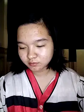 Snapshot of Thomgdee chatting on March 15, 2025, 3:27 pm Thomgdee online show from March 15, 2025, 3:27 pm