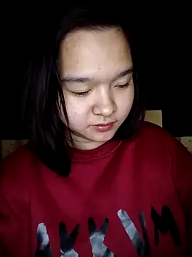 Snapshot of Thomgdee chatting on March 21, 2025, 10:28 am Thomgdee online show from March 21, 2025, 10:28 am