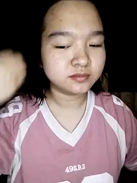 Snapshot of Thomgdee chatting on March 22, 2025, 9:13 am Thomgdee online show from March 22, 2025, 9:13 am