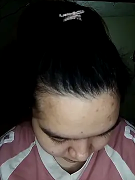 Snapshot of Thomgdee chatting on October 8, 2025, 12:52 am Thomgdee online show from October 8, 2025, 12:52 am