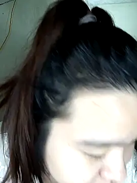 Snapshot of Thomgdee chatting on November 15, 2025, 5:27 am Thomgdee online show from November 15, 2025, 5:27 am