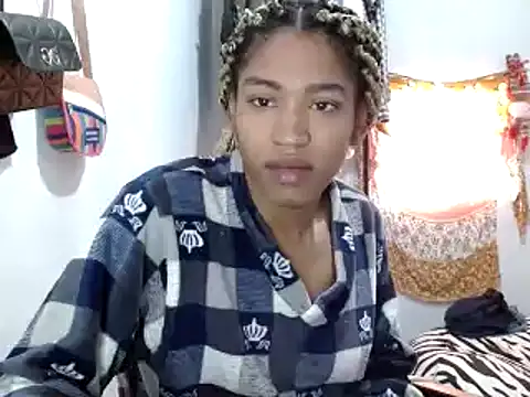 miriam775 online show from January 26, 2025, 1:25 pm