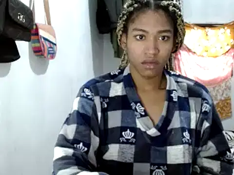 miriam775 online show from February 6, 2025, 12:26 pm