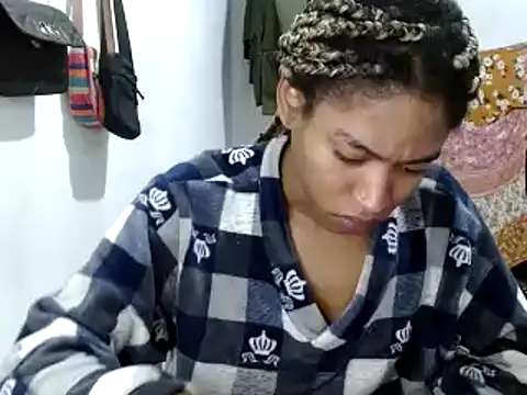 miriam775 online show from March 9, 2025, 10:19 am