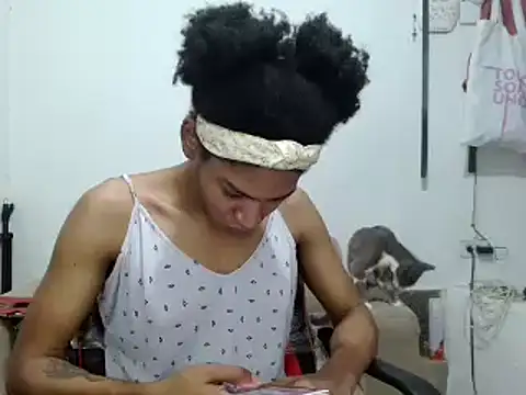 miriam775 online show from September 17, 2025, 11:34 am