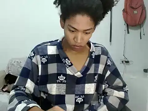 miriam775 online show from September 26, 2025, 10:52 am