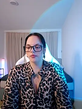 Jujuicy 97 online show from April 11, 2026, 4:39 am