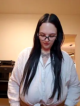 Jujuicy 97 online show from May 19, 2026, 9:32 pm