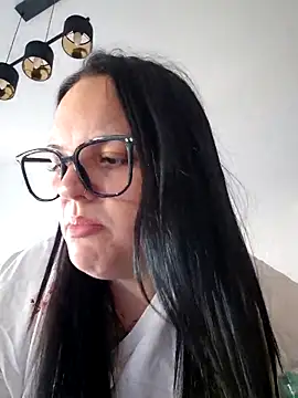 Jujuicy 97 online show from May 21, 2026, 7:26 am
