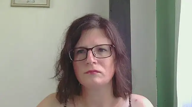 CrimsonMistress online show from December 15, 2024, 12:51 am